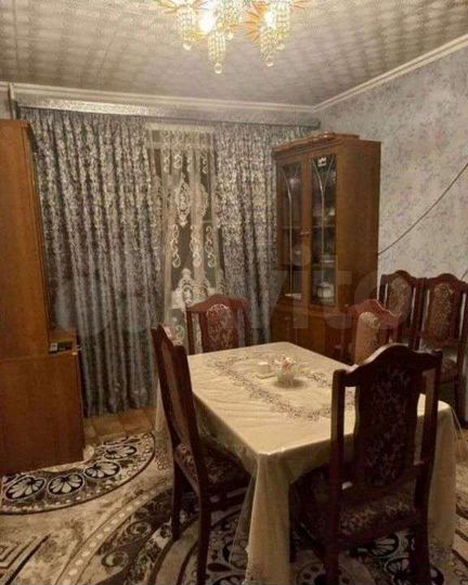 Комната 17 м² в 8-к., 4/9 эт.