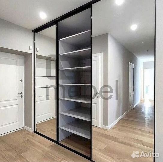 Распашной шкаф