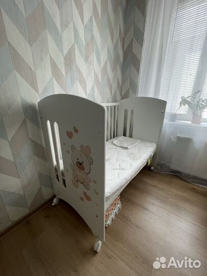 Кроватка детская