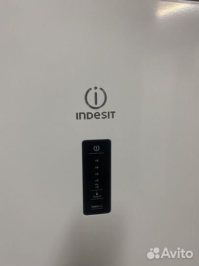 Холодильник Indesit No Frost 2.камеры