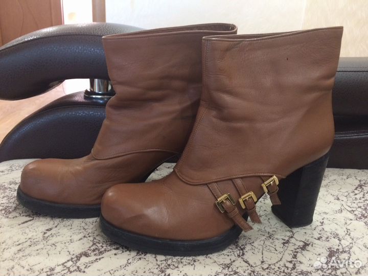 Продам ботинки
