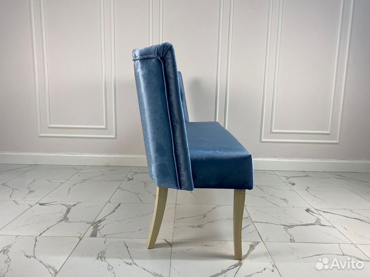 Диван Бастардо в каретной стяжке, синий