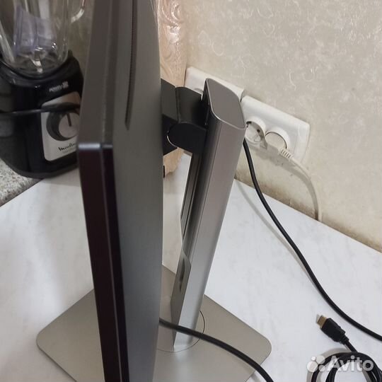 Монитор Dell UltraSharp U2415b