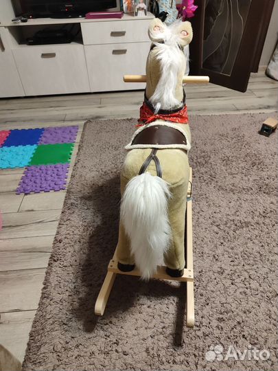 Детская качалка лошадь