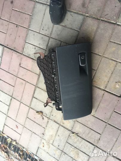 Bmw f30/32 пассажирский бардачкек