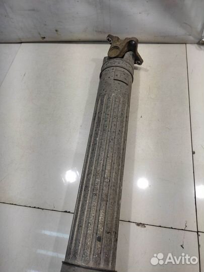 Карданный вал задний (Jeep Cherokee IV)