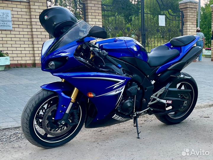 Yamaha YZF-R1