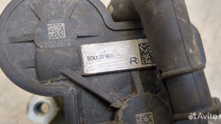 Суппорт правый задний Mazda 3 (BP) 2019