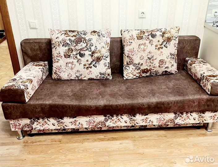 Диван еврокнижка