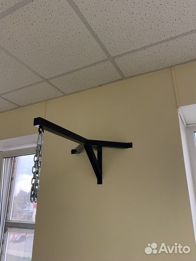 Кронштейн для боксерской груши