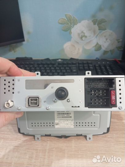 Магнитола на весту