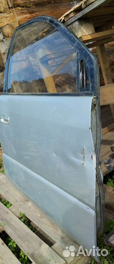 Дверь toyota ipsum