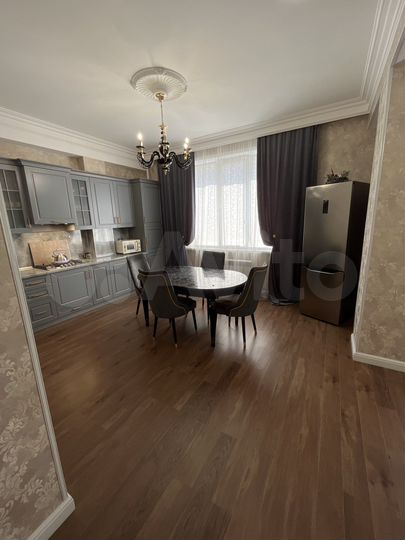 2-к. квартира, 60 м², 7/12 эт.