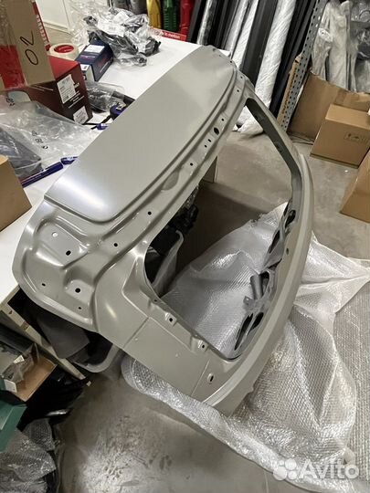 Крышка багажника Лада Веста SW/ SW Cross