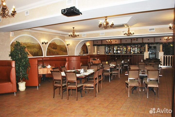 Ресторан, готовый к работе