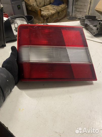 Фонарь задний левый внутренний Volvo 940 91-98гг