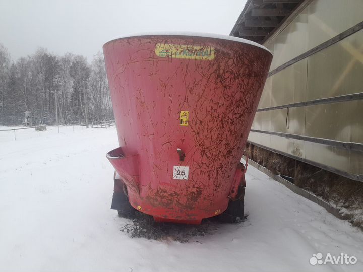 Миксер-кормораздатчик Trioliet Solomix 2 12ZK, 2014