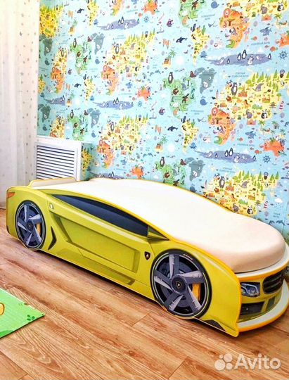 Детская кровать машинка