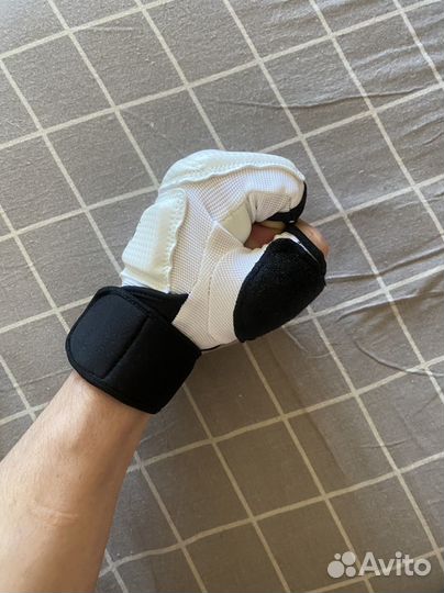 Перчатки для тхеквондо