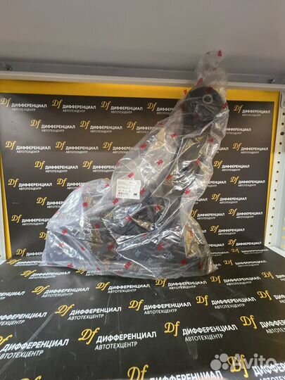 Рычаг передней подвески правый Corolla Verso 01