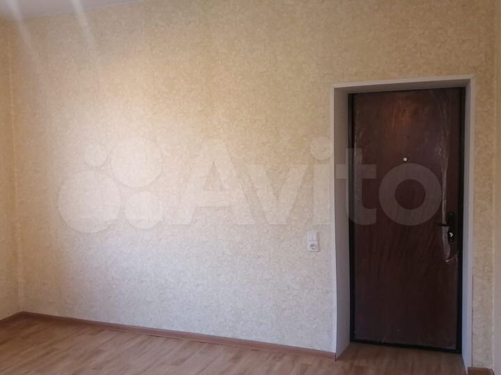 Комната 17 м² в 3-к., 2/2 эт.