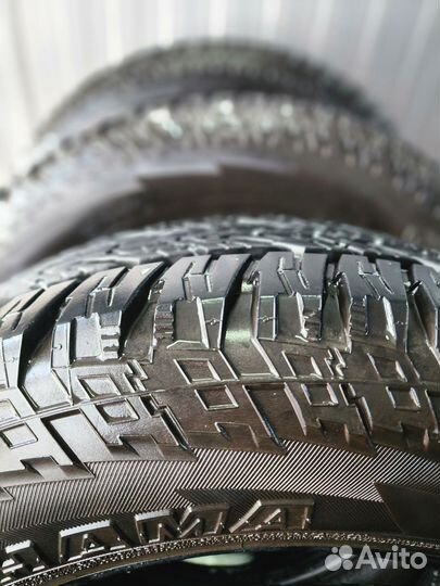 Yokohama Geolandar A/T G015 235/65 R17