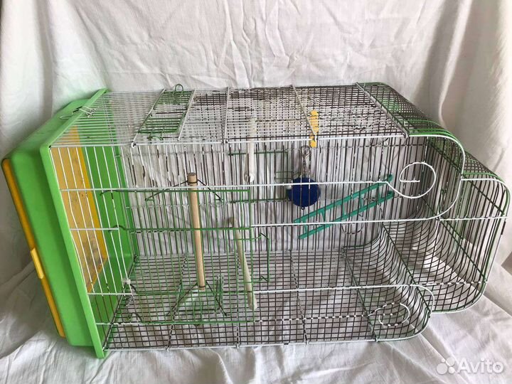 Клетка для среднего попугая