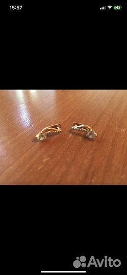 Золотые серьги с фионитами