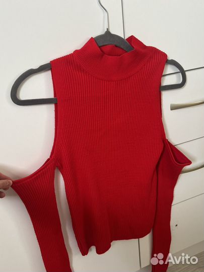 Кофта женская красная 40