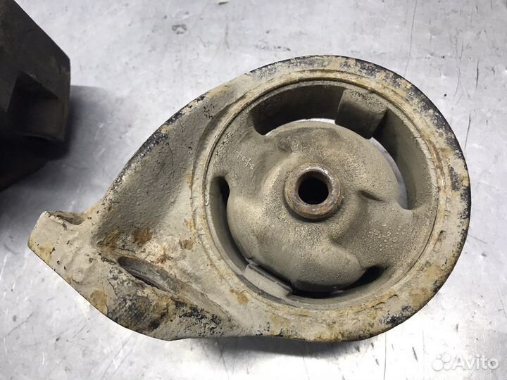 Подушки двигателя Kia Magentis 2002г.в., G4JP 2.0L