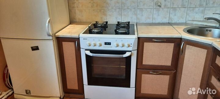 Кухня угловая бу