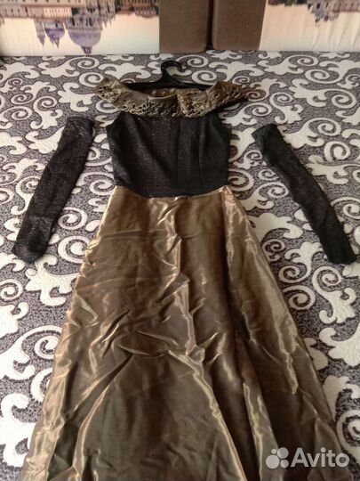 Вечернее платье