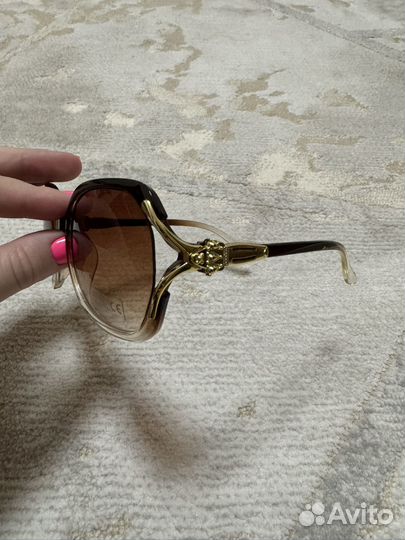 Солнцезащитные очки