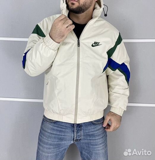 Весенняя куртка nike