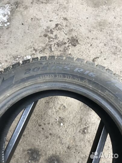 Pirelli Ice Zero 205/55 R16