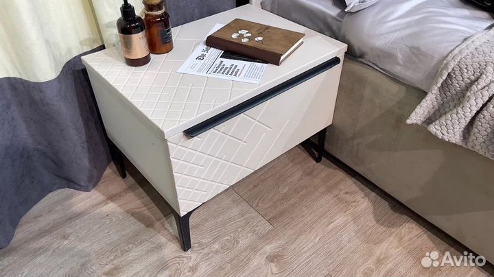 Прикроватная тумба Эмили