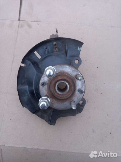 Поворотный кулак правая под датчик abc hyundai sol