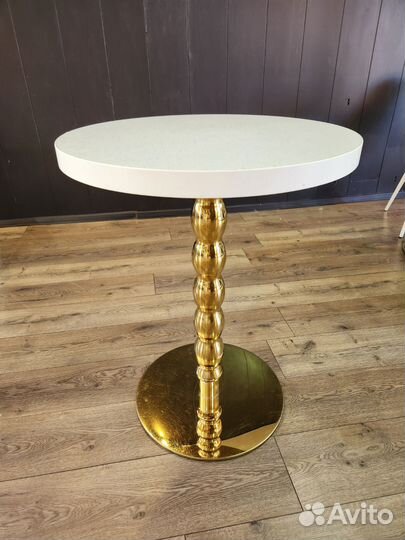 Кухонный стол