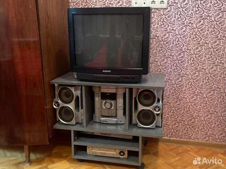 Тумба под телевизор