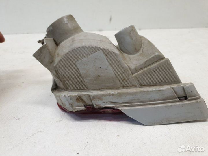 Фонарь противотуманный задний левый Toyota Land