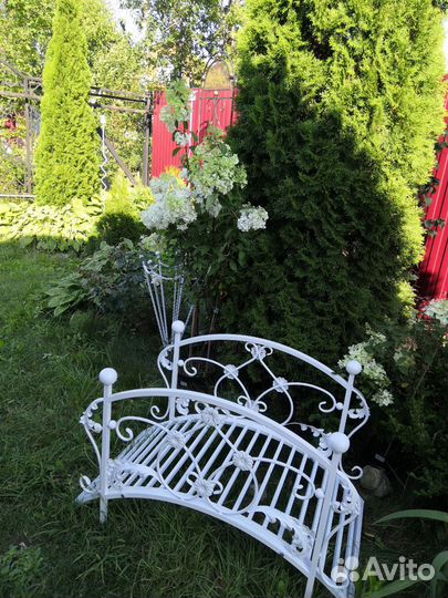 Кованый мостик для сада, садовое украшение