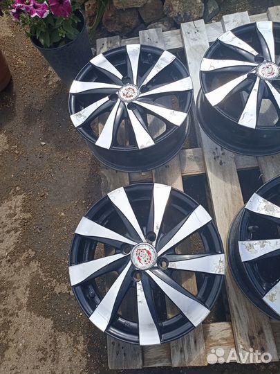 Продам литые диски R14