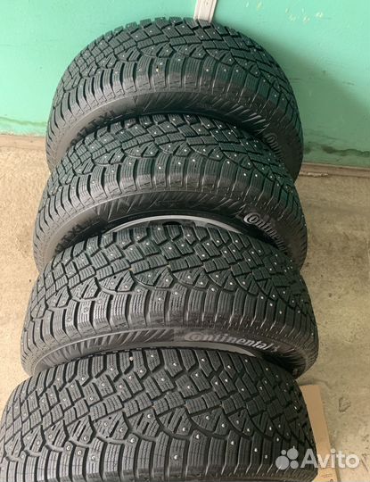 Continental IceContact 2 SUV 235/65 R17 108T