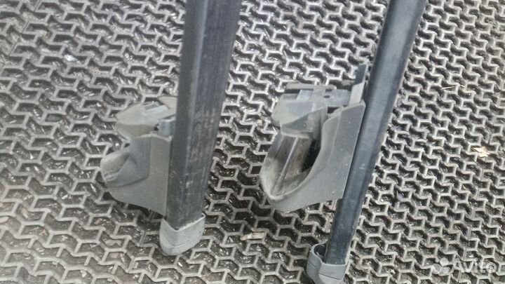 Б/У Б/У Рейлинги 5L0860025A5L0860026A VAG