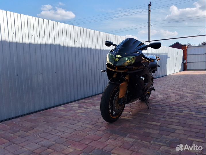 Kawasaki zx9r