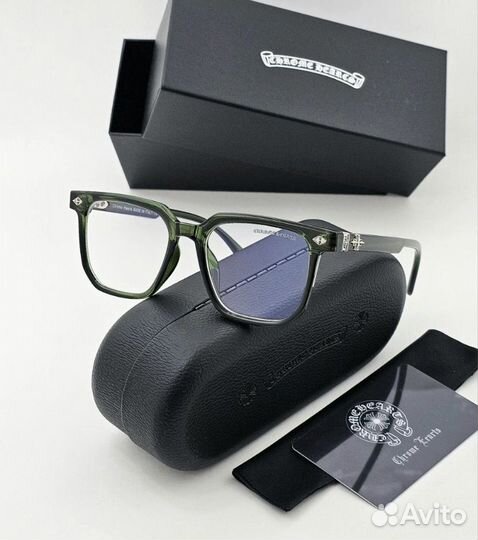 Солнцезащитные очки женские брендовые