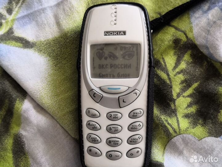 Кнопочный телефон Nokia 3310