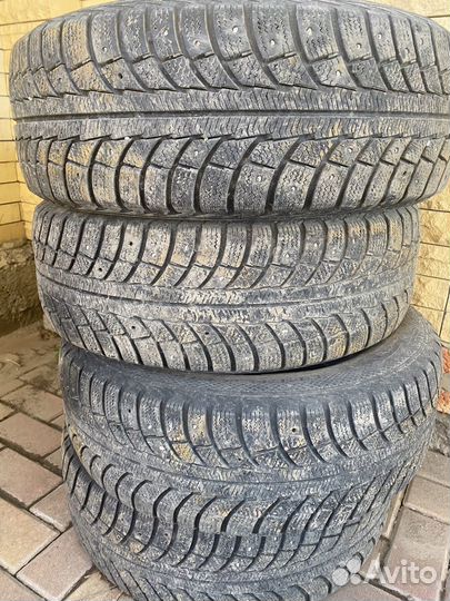 Gislaved Nord Frost 5 205/65 R15