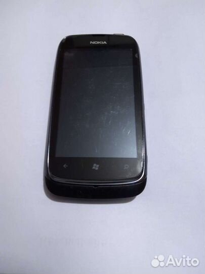 Мобильный телефон Nokia 610