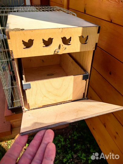 Большая клетка для птиц